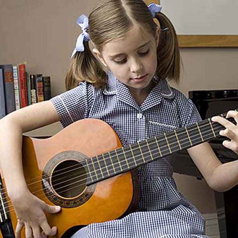 what-size-of-guitar-should-i-buy-for-my-child1